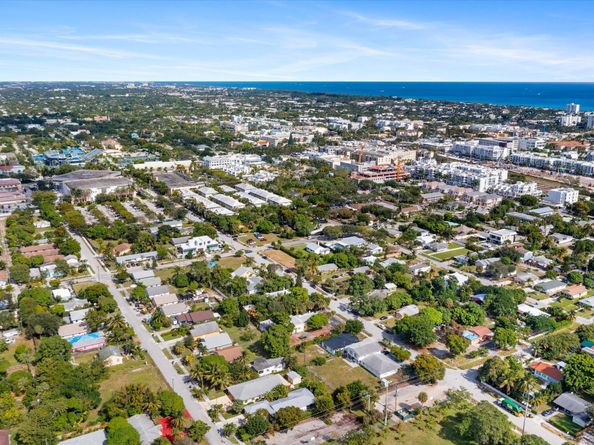 212 SW 2nd Avenue, Delray Beach FL 33444