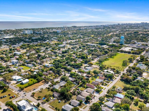 212 SW 2nd Avenue, Delray Beach FL 33444