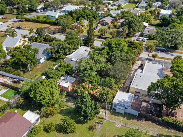 212 SW 2nd Avenue, Delray Beach FL 33444