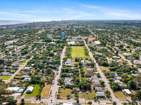 212 SW 2nd Avenue, Delray Beach FL 33444