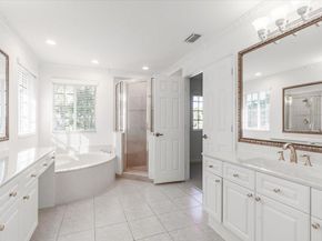 2543 Hunters Run Way, Weston FL 33327