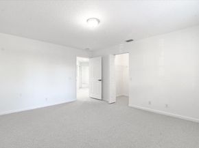 2543 Hunters Run Way, Weston FL 33327