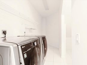 2543 Hunters Run Way, Weston FL 33327