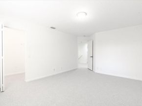 2543 Hunters Run Way, Weston FL 33327