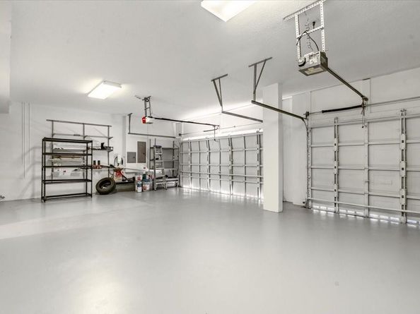 2543 Hunters Run Way, Weston FL 33327