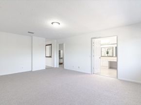 2543 Hunters Run Way, Weston FL 33327