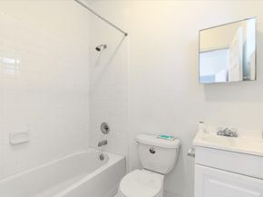 2543 Hunters Run Way, Weston FL 33327