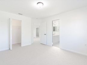 2543 Hunters Run Way, Weston FL 33327