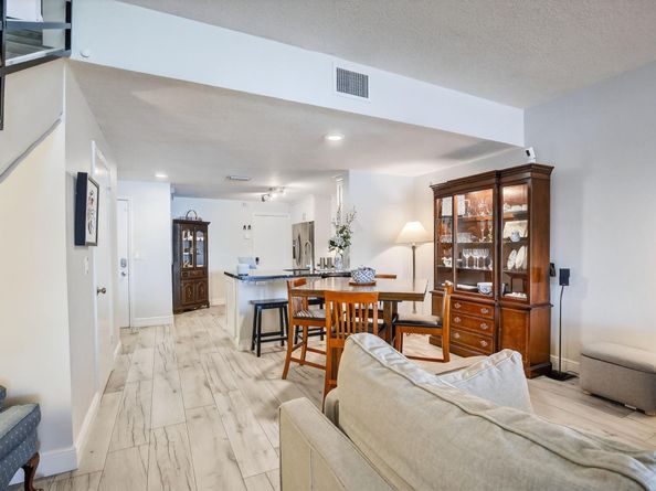 1291 Sorrento Dr 1291, Weston FL 33326