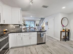 1291 Sorrento Dr 1291, Weston FL 33326