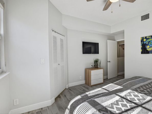 1291 Sorrento Dr 1291, Weston FL 33326