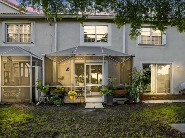 1291 Sorrento Dr 1291, Weston FL 33326