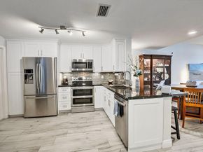 1291 Sorrento Dr 1291, Weston FL 33326