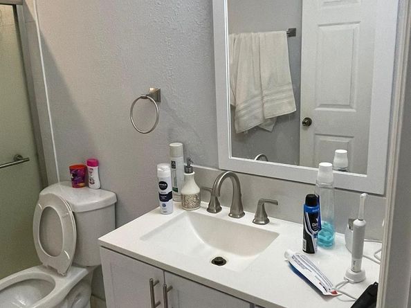 7379 NW 173rd Dr 103, Hialeah FL 33015