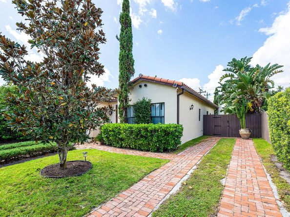 3505 Poinsettia Avenue, West Palm Beach FL 33407