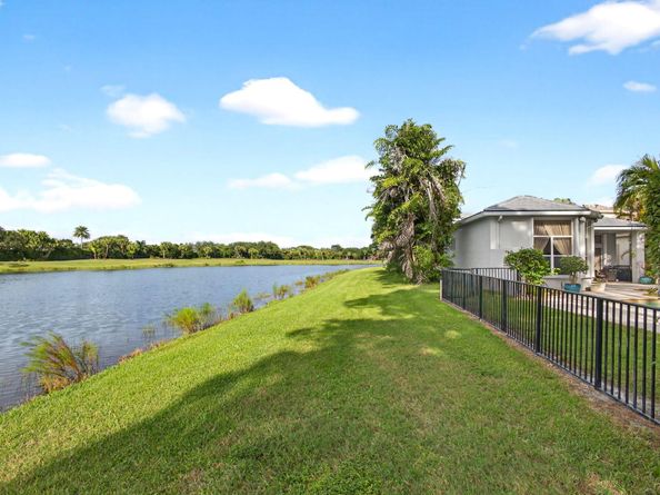 154 Porto Vecchio Way, Palm Beach Gardens FL 33418