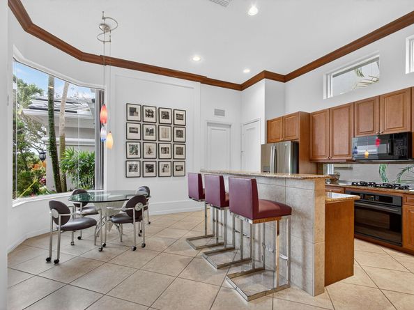 154 Porto Vecchio Way, Palm Beach Gardens FL 33418