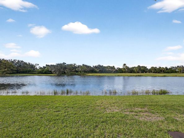 154 Porto Vecchio Way, Palm Beach Gardens FL 33418