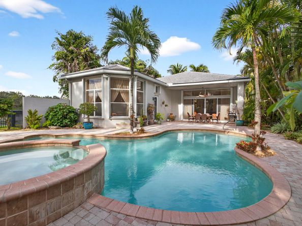 154 Porto Vecchio Way, Palm Beach Gardens FL 33418