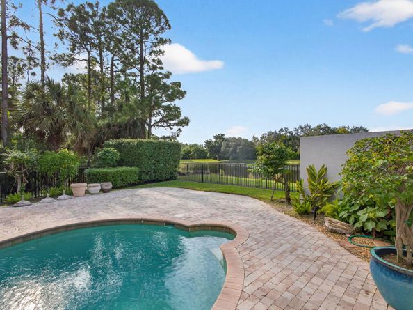 154 Porto Vecchio Way, Palm Beach Gardens FL 33418