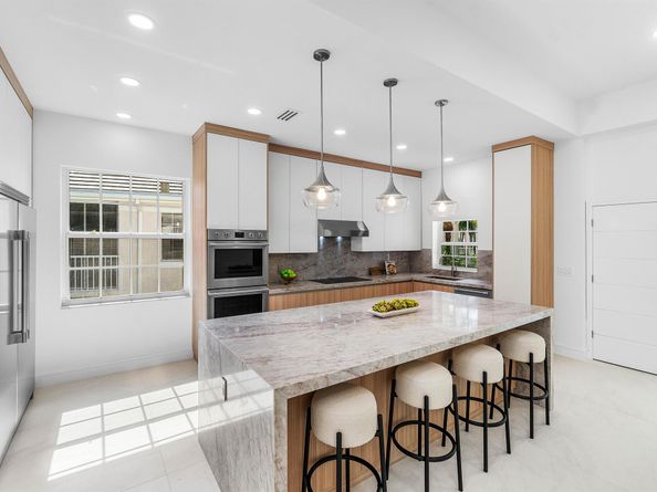 5100 Lake Catalina Drive D, Boca Raton FL 33496