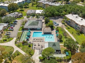 2002 SW Natura Blvd D, Deerfield Beach FL 33441