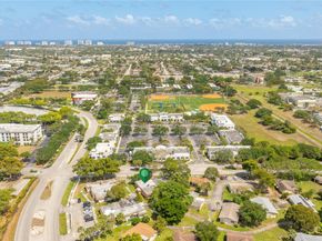 2002 SW Natura Blvd D, Deerfield Beach FL 33441