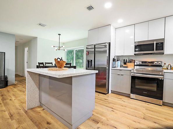 1800 NW 14th Avenue, Fort Lauderdale FL 33311