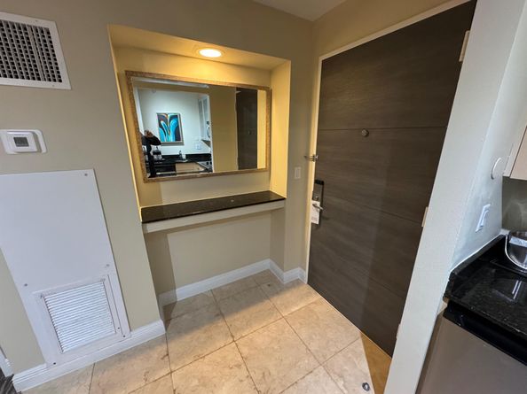 2670 E Sunrise Boulevard 318, Fort Lauderdale FL 33304