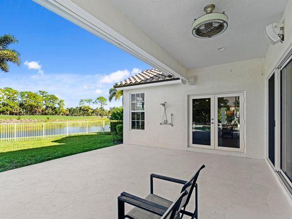 903 Augusta Pointe Drive, Palm Beach Gardens FL 33418