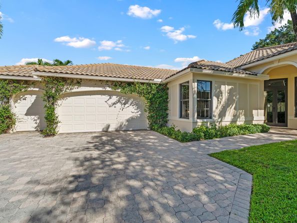 2658 Players Court, Wellington FL 33414