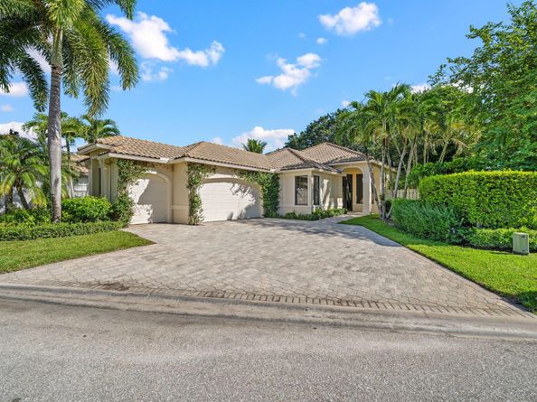 2658 Players Court, Wellington FL 33414