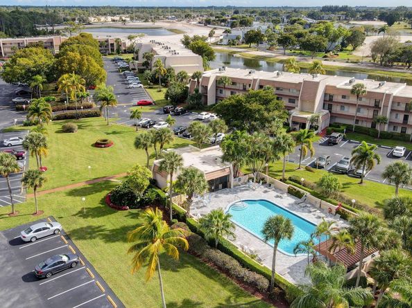 4242 Deste Court 301, Lake Worth FL 33467