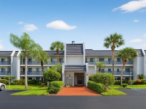 4242 Deste Court 301, Lake Worth FL 33467