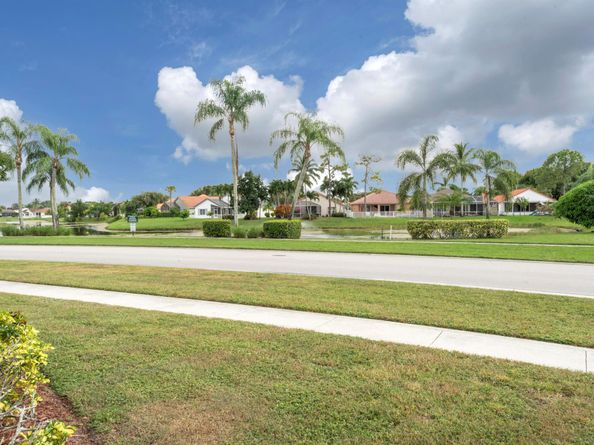 115 Saratoga Boulevard E, Royal Palm Beach FL 33411