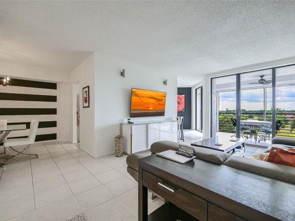 7100 Radice Ct 602, Lauderhill FL 33319