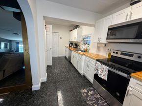 1613 Sherwood Avenue, Mangonia Park FL 33407