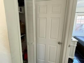 1613 Sherwood Avenue, Mangonia Park FL 33407