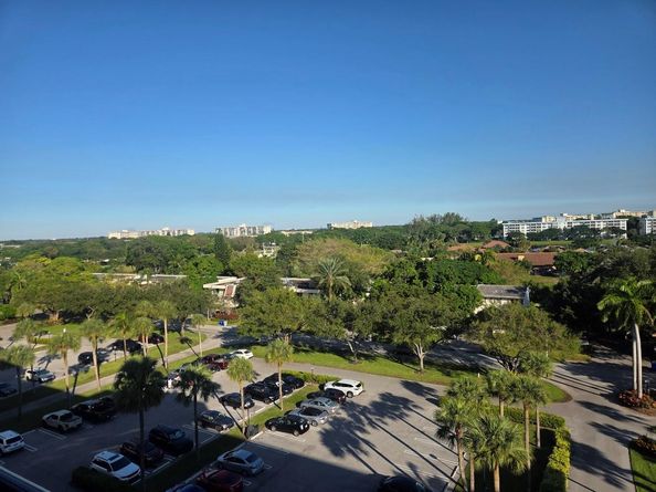 3150 N Palm Aire Dr 805, Pompano Beach FL 33069