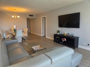 3150 N Palm Aire Dr 805, Pompano Beach FL 33069