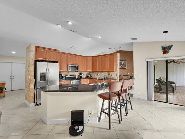 5149 NW 47th Ave, Coconut Creek FL 33073