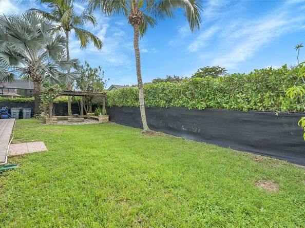 5149 NW 47th Ave, Coconut Creek FL 33073