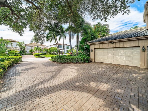 13748 Le Havre Drive, Palm Beach Gardens FL 33410