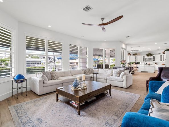 1580 SE 8th St, Deerfield Beach FL 33441