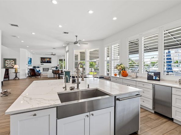 1580 SE 8th St, Deerfield Beach FL 33441