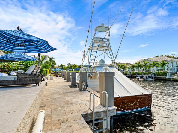 1580 SE 8th St, Deerfield Beach FL 33441