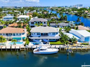 1580 SE 8th St, Deerfield Beach FL 33441