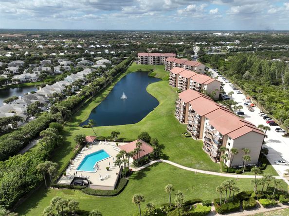 301 Ocean Bluffs Boulevard 5040, Jupiter FL 33477