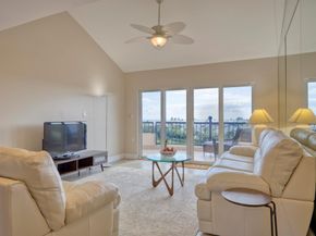 301 Ocean Bluffs Boulevard 5040, Jupiter FL 33477