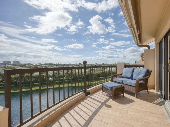 301 Ocean Bluffs Boulevard 5040, Jupiter FL 33477